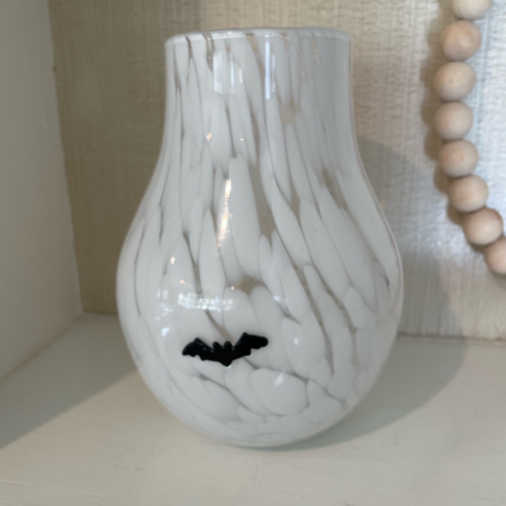New! Anthropologie The Spooky Icon Confetti Glass Vase in Bat - Picture 4 of 11